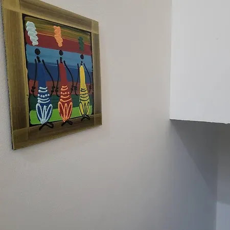 Modern 2 Bed House, Free Parking, Central Location بيت للعطل بريستول